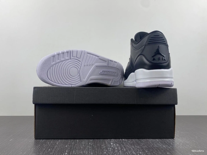 Cheap TBK Cyber 136064-020 Jordan Monday 3 (2016) Retro 0704